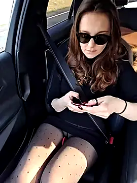 Tinas5 online show from 03.04.26