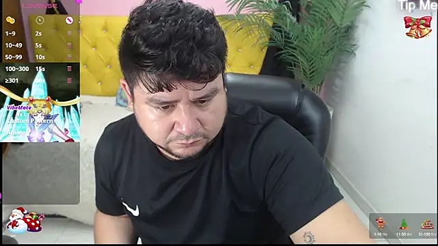 Snapshot of oso_dirty_ chatting on 12.12.24 oso dirty online show from 12.12.24