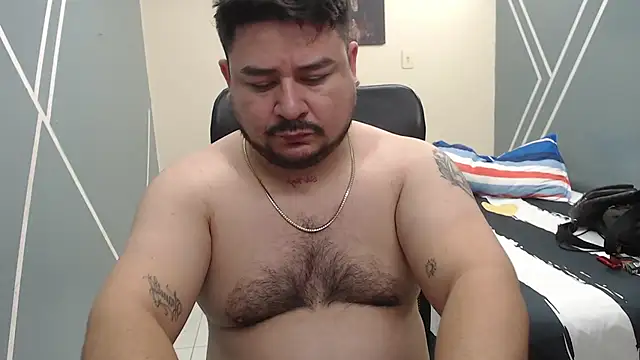 Snapshot of oso_dirty_ chatting on 01.24.25 oso dirty online show from 01.24.25