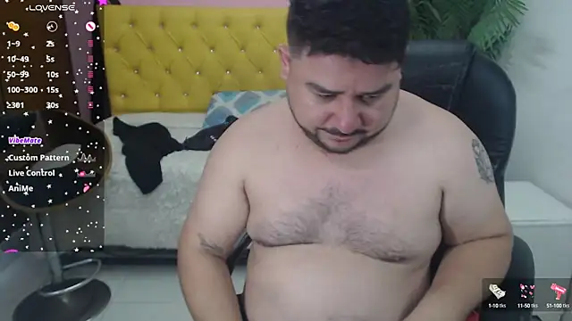 Snapshot of oso_dirty_ chatting on 02.22.25 oso dirty online show from 02.22.25