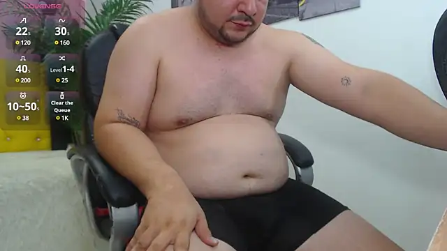 Snapshot of oso_dirty_ chatting on 03.13.25 oso dirty online show from 03.13.25