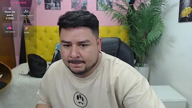 Snapshot of oso_dirty_ chatting on 03.16.25 oso dirty online show from 03.16.25