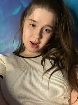 Snapshot of HornyGirlH chatting on 12.26.24 HornyGirlH online show from 12.26.24