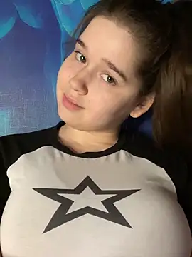 Snapshot of HornyGirlH chatting on 01.05.25 HornyGirlH online show from 01.05.25