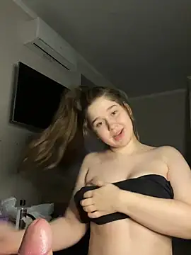 Snapshot of HornyGirlH chatting on 01.10.25 HornyGirlH online show from 01.10.25