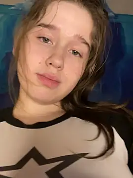 Snapshot of HornyGirlH chatting on 02.01.25 HornyGirlH online show from 02.01.25