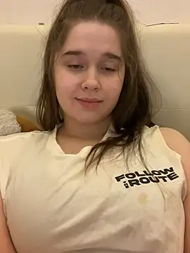 Snapshot of HornyGirlH chatting on 02.28.25 HornyGirlH online show from 02.28.25