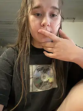HornyGirlH online show from 05.30.26