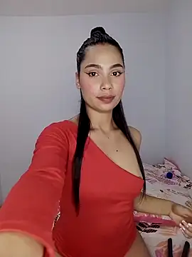 iamemmablake online show from 04.12.26