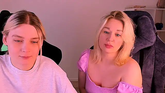 hotblonds online show from 12.20.24