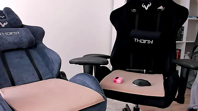 hotblonds online show from 10.09.25