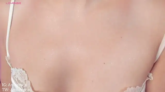 Snapshot of Ambeerouse chatting on 01.11.25 Ambeerouse online show from 01.11.25