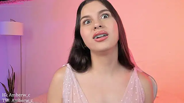 Snapshot of Ambeerouse chatting on 01.14.25 Ambeerouse online show from 01.14.25