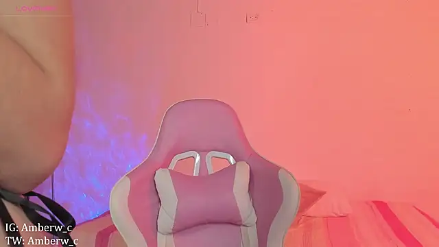 Snapshot of Ambeerouse chatting on 02.10.25 Ambeerouse online show from 02.10.25