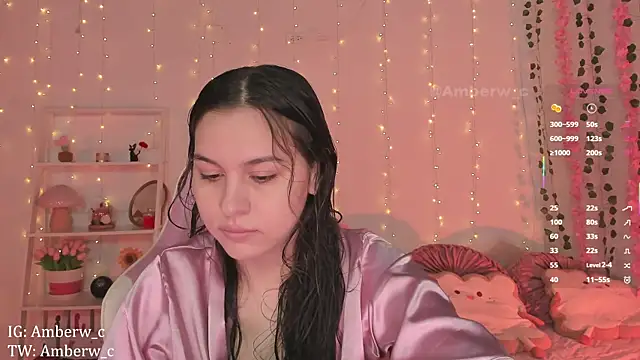 Snapshot of Ambeerouse chatting on 11.27.25 Ambeerouse online show from 11.27.25