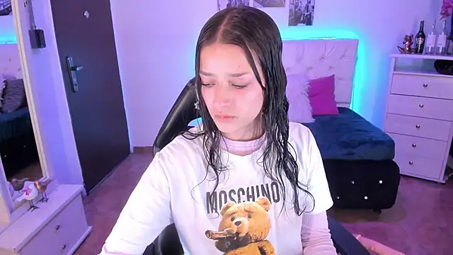 Amaia Daniells online show from 12.20.24