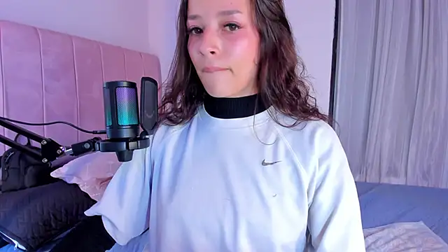 Amaia Daniells online show from 03.13.25