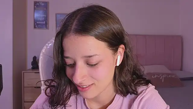 Amaia Daniells online show from 11.29.25