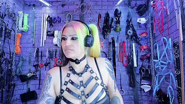 PANDORANEZZ online show from 04.04.26