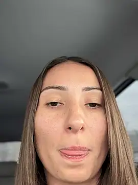 Snapshot of YOUR-KARINA chatting on 01.08.25 YOUR-KARINA online show from 01.08.25