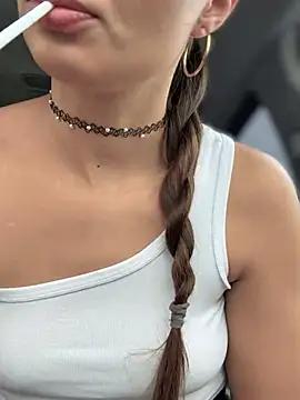 Snapshot of YOUR-KARINA chatting on 03.03.25 YOUR-KARINA online show from 03.03.25