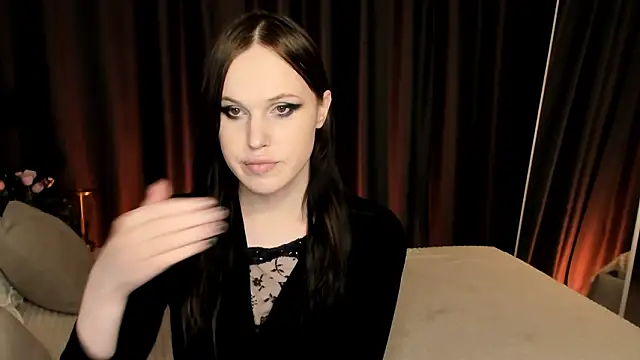 EffieMinki online show from 02.19.26