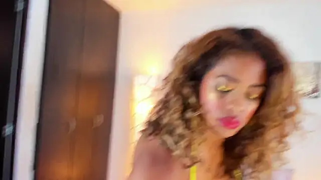 SarahCinnamon- online show from 02.07.26