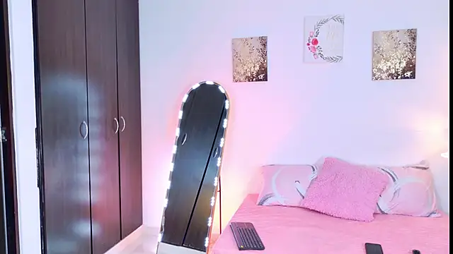 SarahCinnamon- online show from 06.02.26