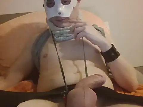 Snapshot of iluvhottenns chatting on 12.27.24 iluvhottenns online show from 12.27.24