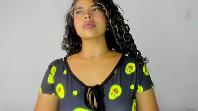 moana taylor online show from 03.18.25