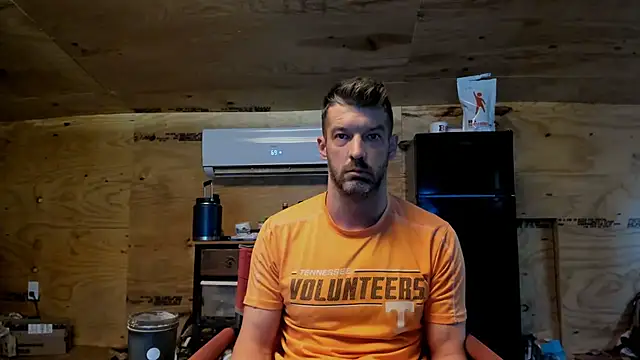 Snapshot of Kenny_Kyle chatting on 10.25.25 Kenny Kyle online show from 10.25.25