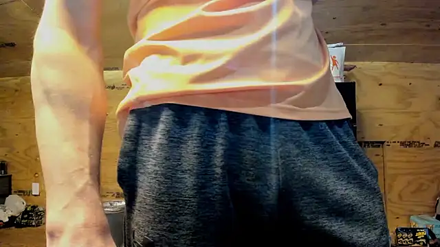 Snapshot of Kenny_Kyle chatting on 10.29.25 Kenny Kyle online show from 10.29.25