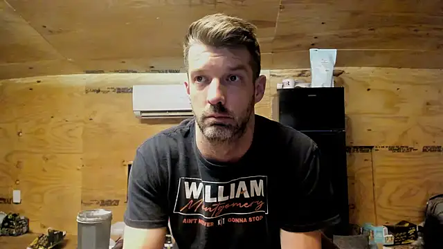 Snapshot of Kenny_Kyle chatting on 11.03.25 Kenny Kyle online show from 11.03.25