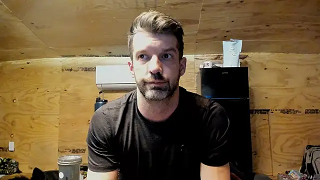 Snapshot of Kenny_Kyle chatting on 11.16.25 Kenny Kyle online show from 11.16.25