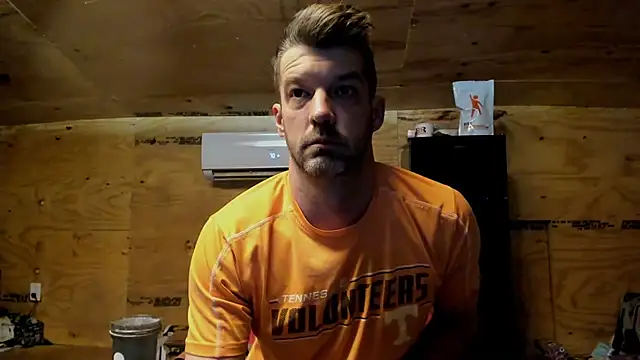 Snapshot of Kenny_Kyle chatting on 11.24.25 Kenny Kyle online show from 11.24.25