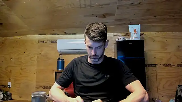 Snapshot of Kenny_Kyle chatting on 11.26.25 Kenny Kyle online show from 11.26.25