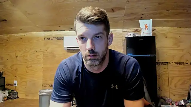 Snapshot of Kenny_Kyle chatting on 11.28.25 Kenny Kyle online show from 11.28.25