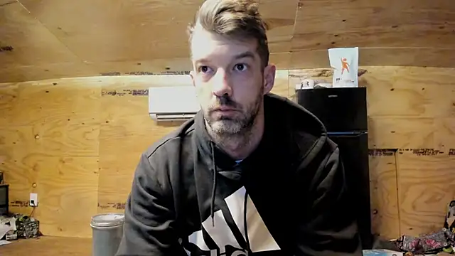 Snapshot of Kenny_Kyle chatting on 11.29.25 Kenny Kyle online show from 11.29.25