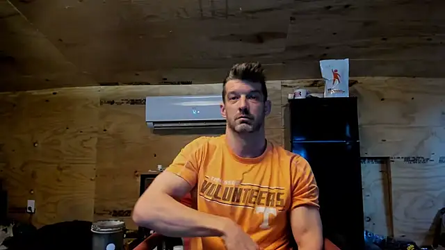 Snapshot of Kenny_Kyle chatting on 11.30.25 Kenny Kyle online show from 11.30.25