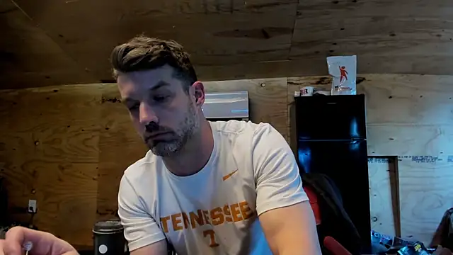 Snapshot of Kenny_Kyle chatting on 12.01.25 Kenny Kyle online show from 12.01.25