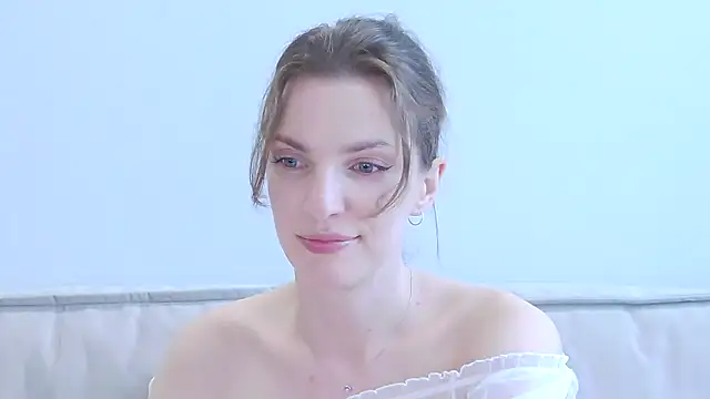 Snapshot of Beauty_Alex chatting on 06.30.26 Beauty Alex online show from 06.30.26