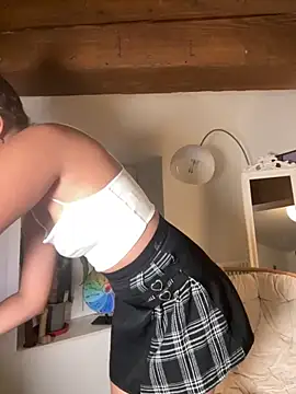 Lauyako online show from 10.07.25