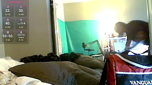 Snapshot of DizzyGirth chatting on 05.27.26 DizzyGirth online show from 05.27.26