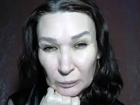 Snapshot of PrettyAndWild chatting on 01.18.25 PrettyAndWild online show from 01.18.25