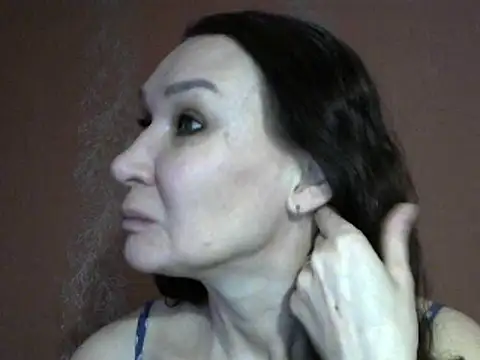 Snapshot of PrettyAndWild chatting on 02.28.25 PrettyAndWild online show from 02.28.25