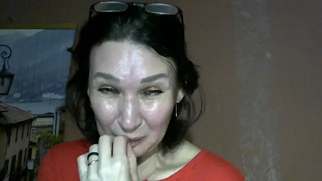 Snapshot of PrettyAndWild chatting on 09.26.25 PrettyAndWild online show from 09.26.25