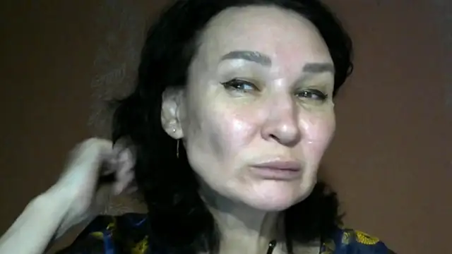 PrettyAndWild online show from 11.29.25