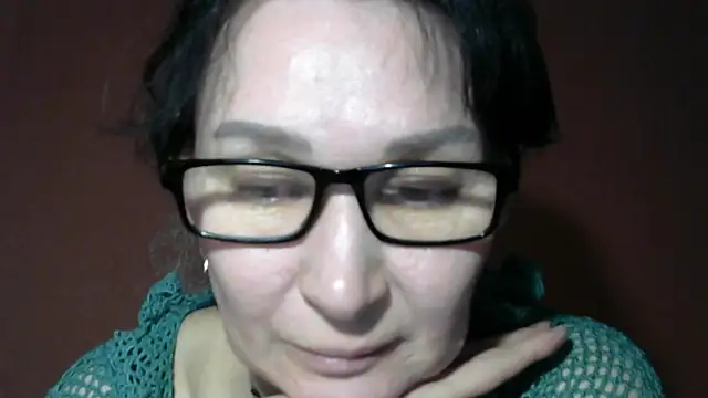 PrettyAndWild online show from 04.19.26