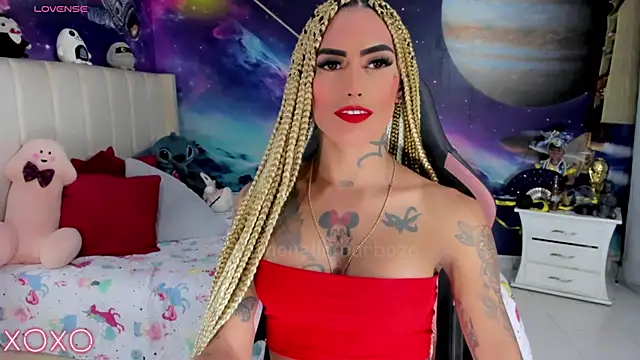Snapshot of Nella_Dolls chatting on 07.25.26 Nella Dolls online show from 07.25.26