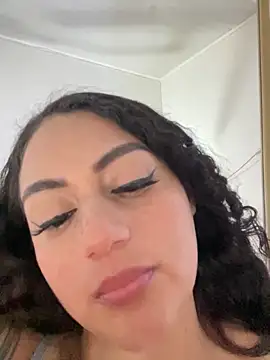 Hela wet online show from 04.20.26